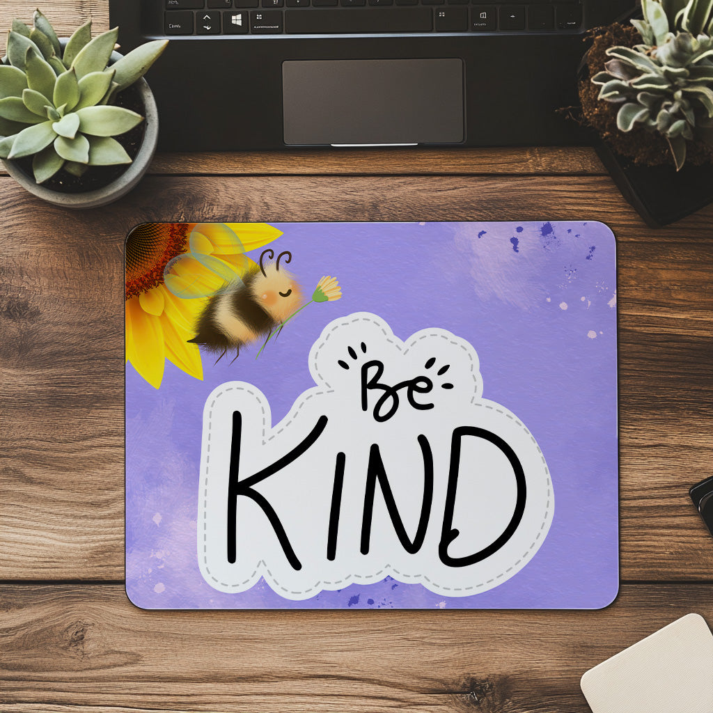Niedliches Mauspad „Be Kind“ – Bienen & Sonnenblumen Design – Inspirierendes Mousepad für Büro und Homeoffice