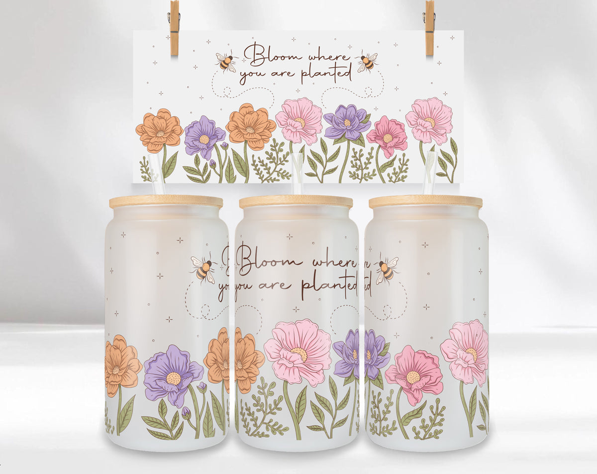16oz Glasbecher mit Bambusdeckel und Glasstrohhalm „Bloom Where You Are Planted“